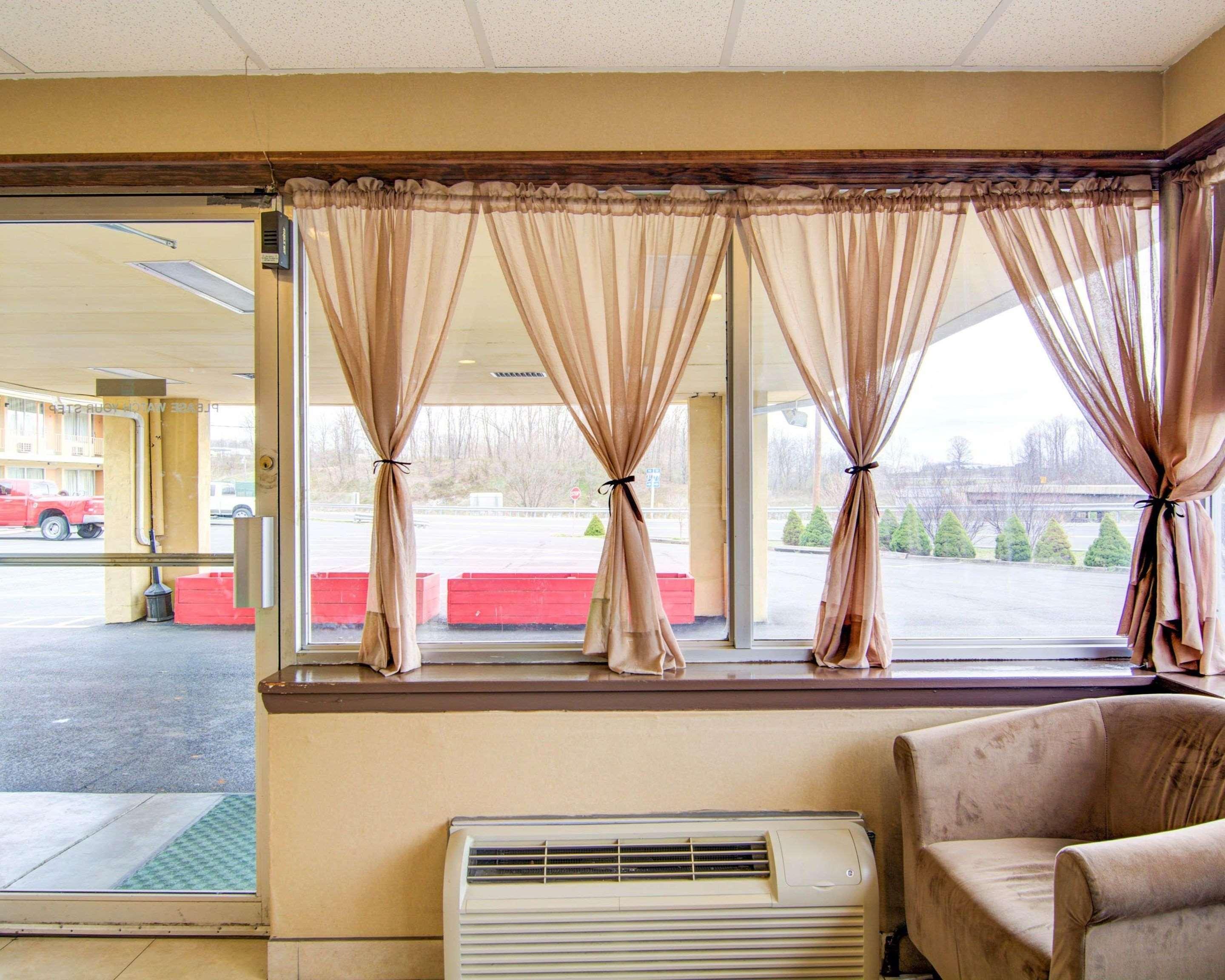 Econo Lodge Wytheville I-77 & I-81 Dış mekan fotoğraf