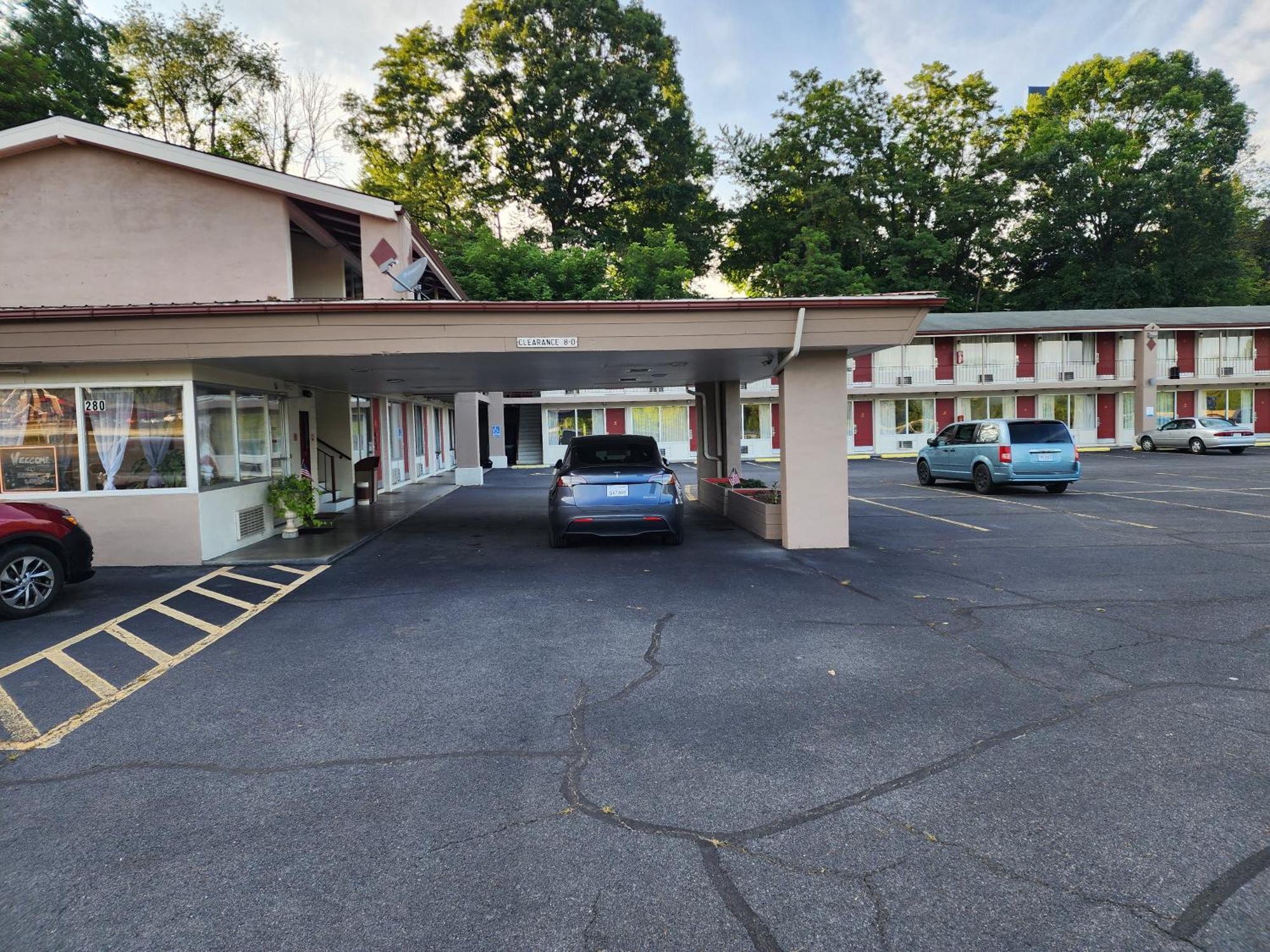Econo Lodge Wytheville I-77 & I-81 Dış mekan fotoğraf