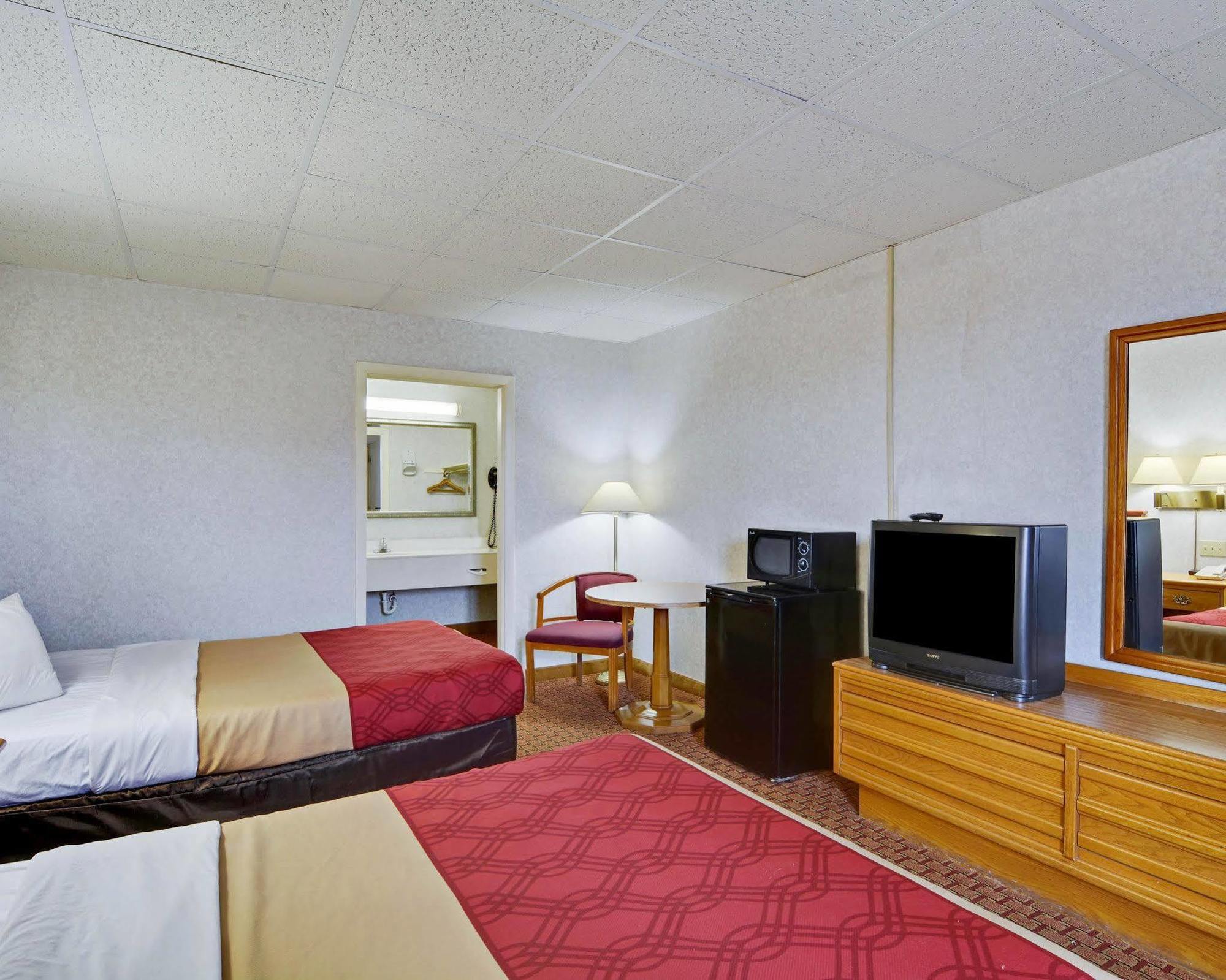 Econo Lodge Wytheville I-77 & I-81 Dış mekan fotoğraf